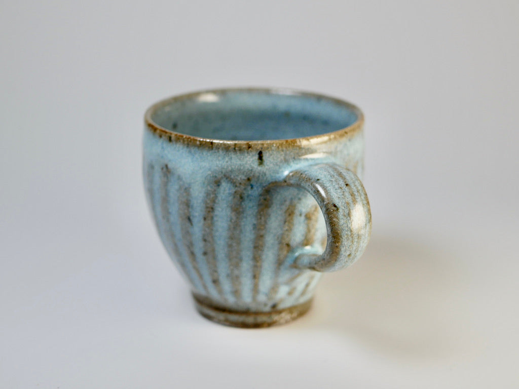 Shinogi strip mug with straw ash glaze
