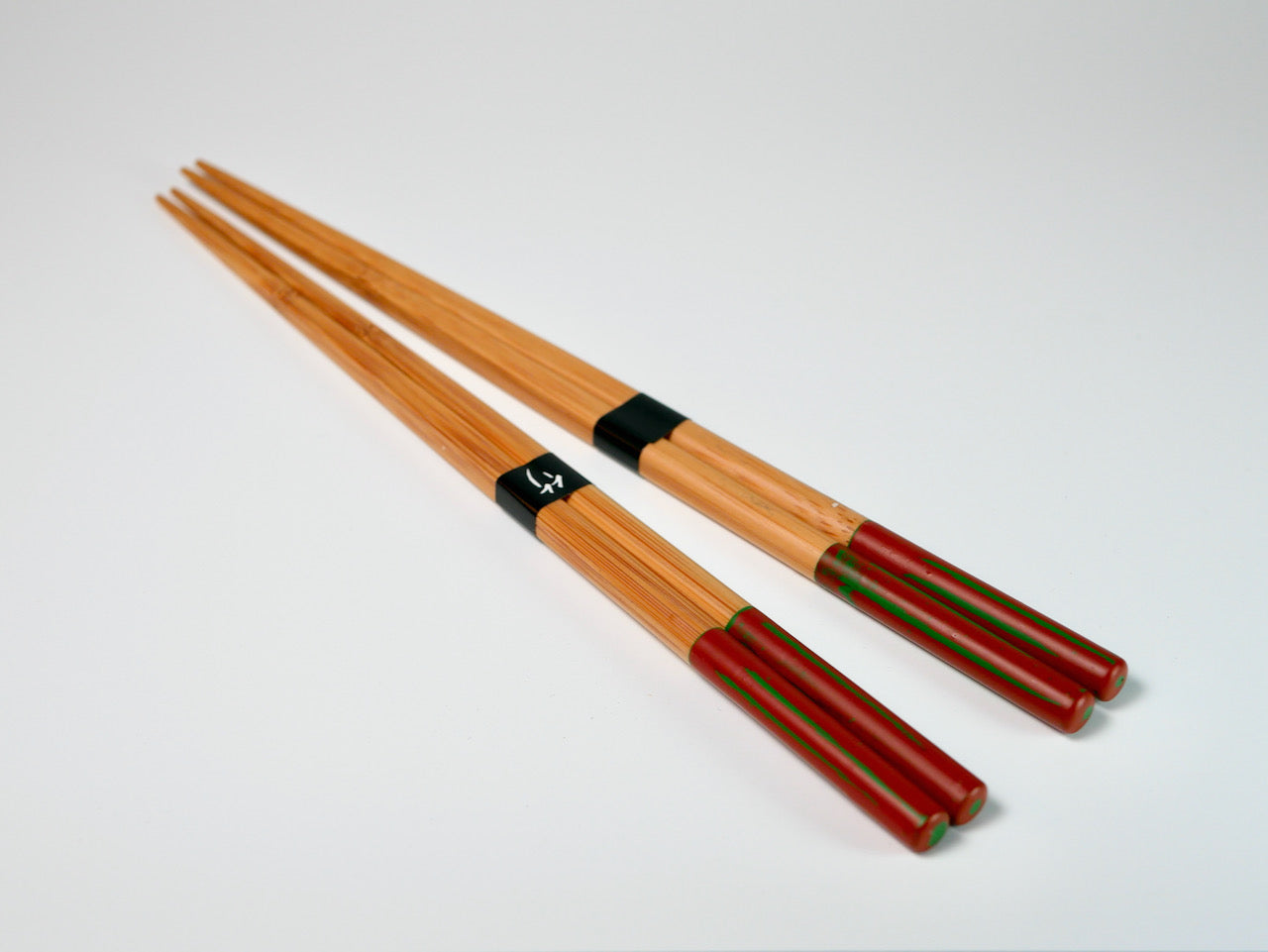 Sharpened bamboo chopsticks