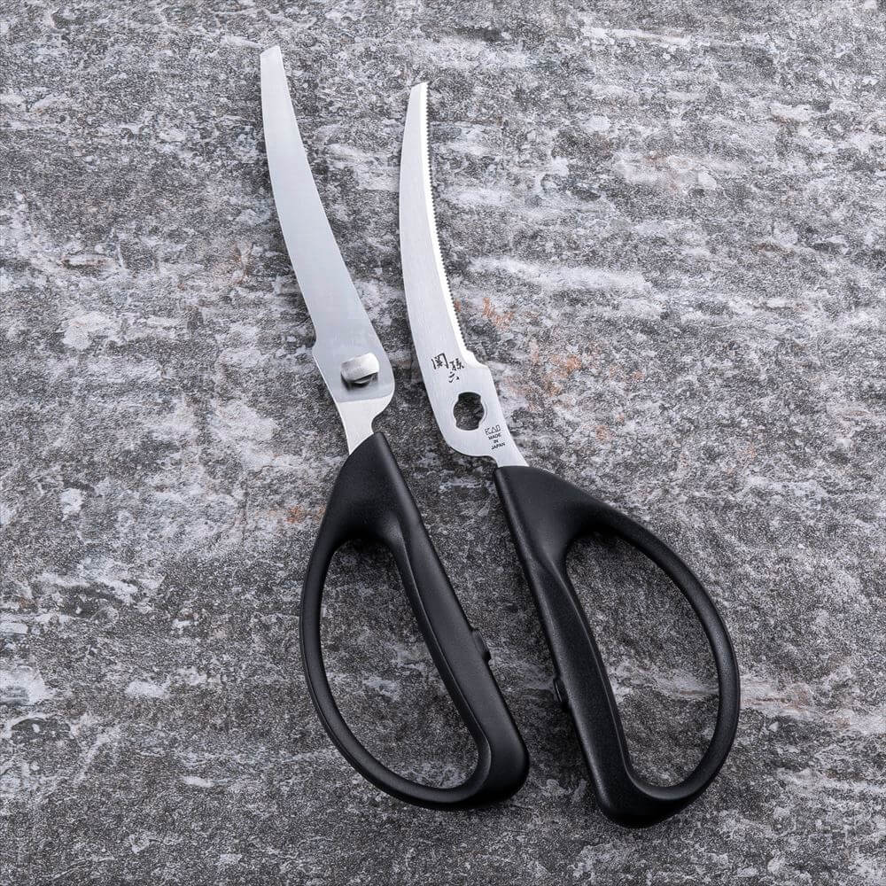 Curved Blades Kitchen Scissors (Medium), Seki Magoroku, Japan